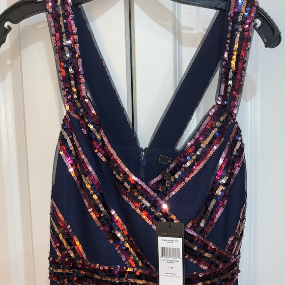 ELEGANT DRESS - Picture 3 of 8